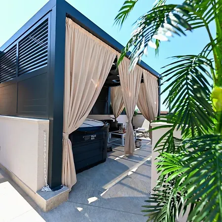 Apartments An & Lu With Rooftop Jacuzzi Zadar Exterior foto