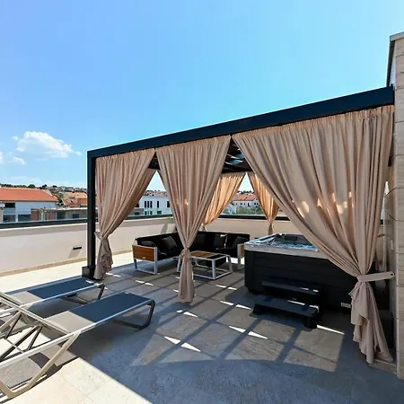 Apartments An & Lu With Rooftop Jacuzzi Zadar Exterior foto