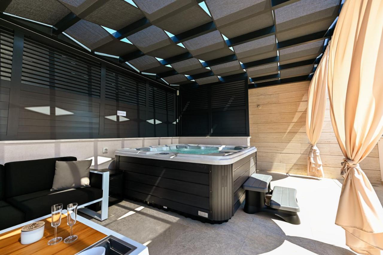 An & Lu With Rooftop Jacuzzi Apartamento *